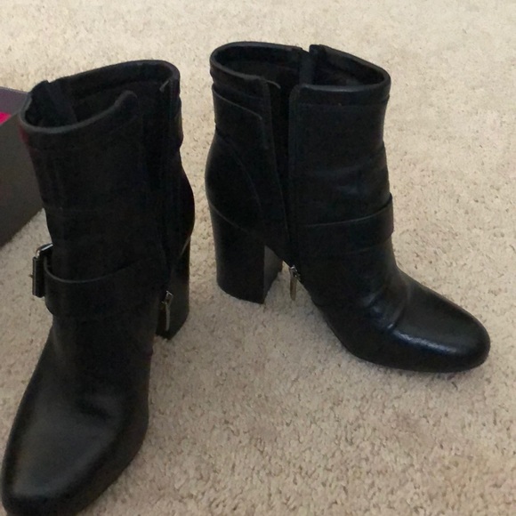 Black Boots - Picture 3 of 3